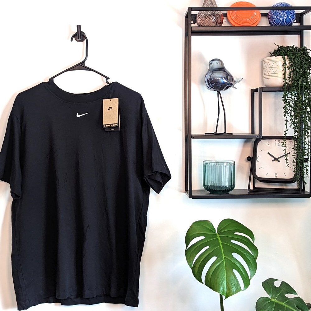 Nike Sportswear Essential Oversized Tee